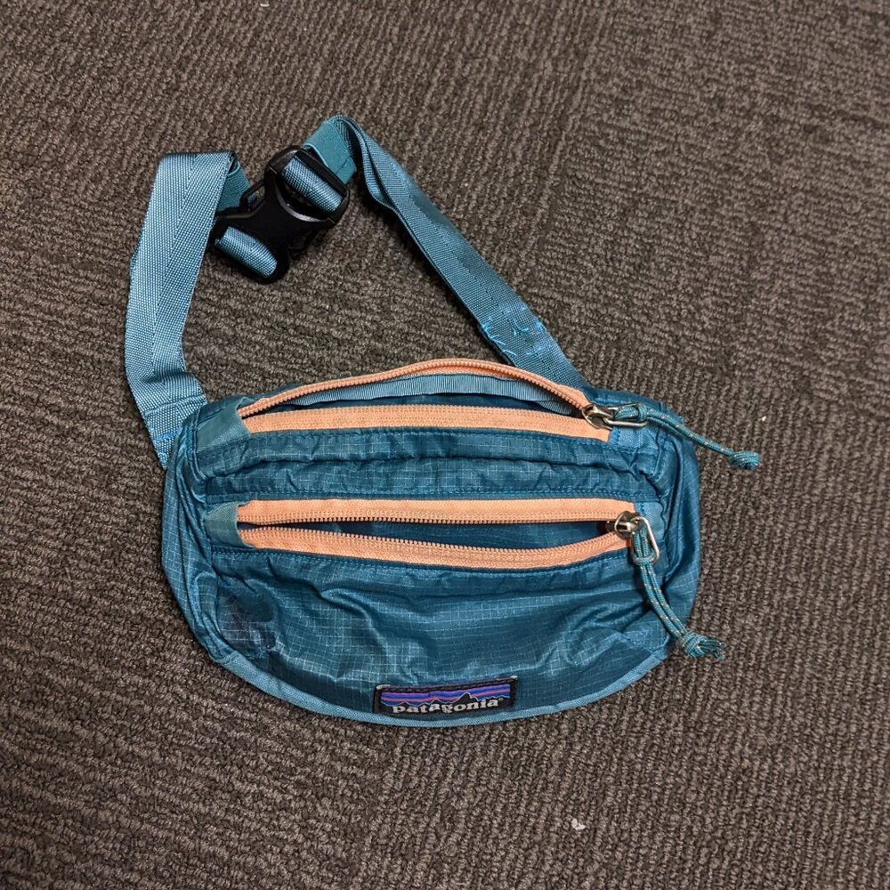 Patagonia Belt Bag Ultralight Black Hole Mini Hip Pack 1L